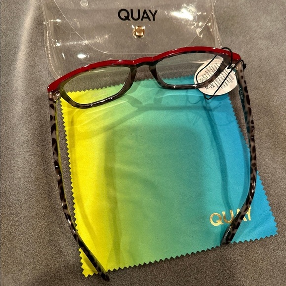 Quay Australia Blue Light Hardwire eyewear - Picture 3 of 7